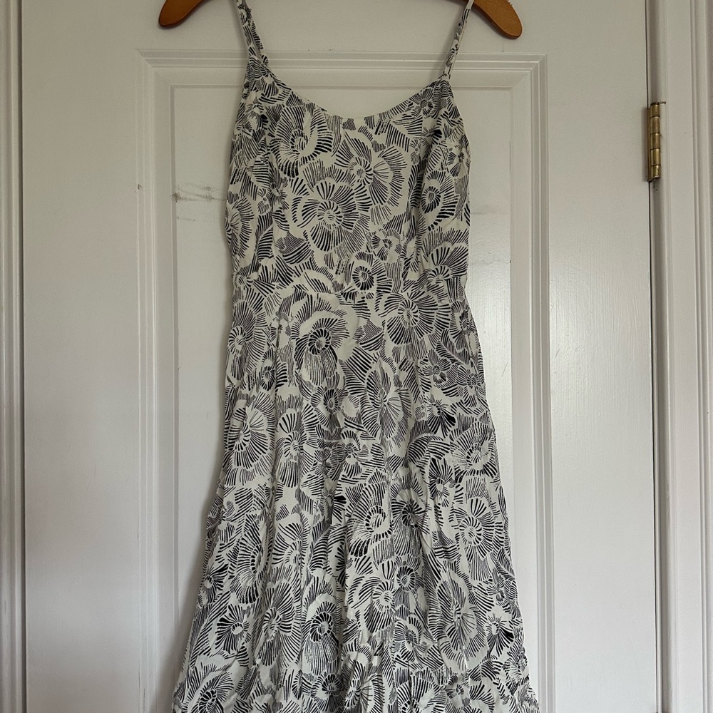 Old Navy Black and White Floral Midi Dress